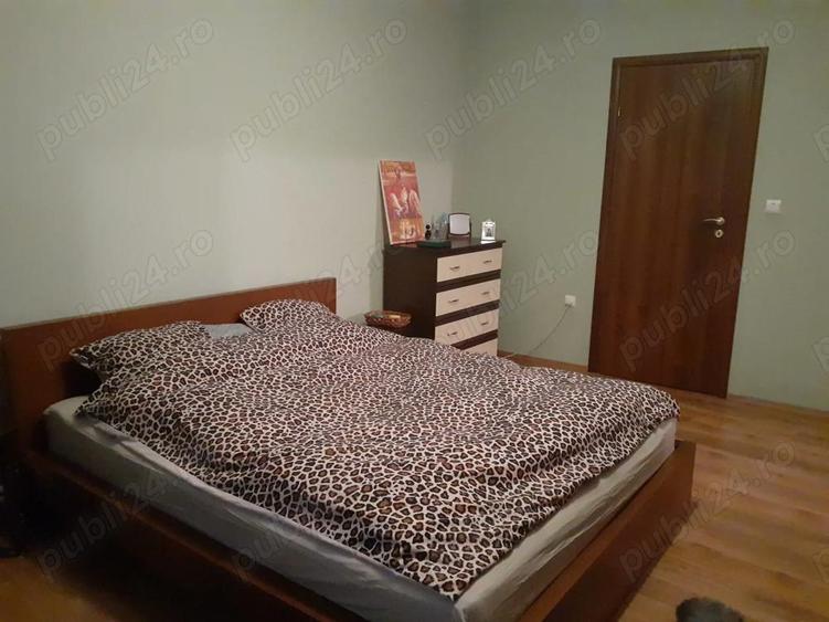 Vanzare Casa din caramida, supr. totala este de 387.mp., supr. const.121mp., str. Garii cu M. Bravu - 16