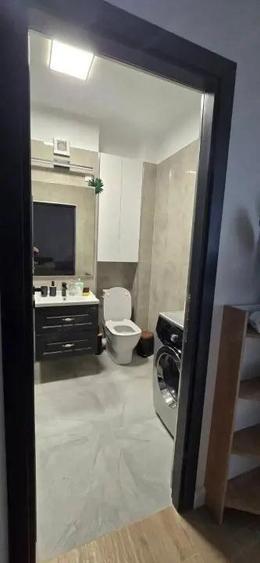 Garsoniera decomandata, 38 mp utili, balcon 7m, bloc nou, zona Calea Bucuresti - 7