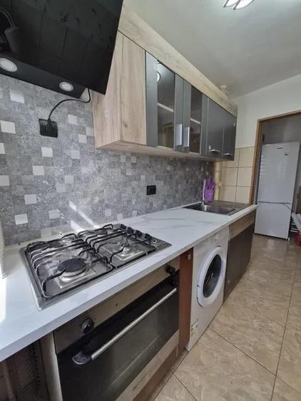 Apartament 2 camere, decomandat, 50 mp, balcon, ac, zona Titan - 5