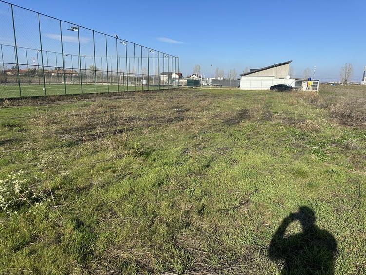 Teren de vanzare, cartier nou - 5