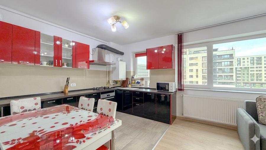 Studio in Kasper Coresi, vedere către aleea pietonală, loc de parcare si boxa - 3