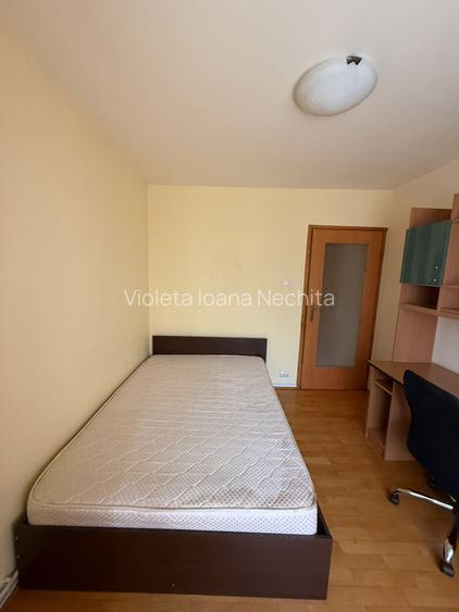 Apartament 4 camere decomandat aproape de Parcul Lunii Apartament 4 camere decomandat aproape de Parcul Lunii