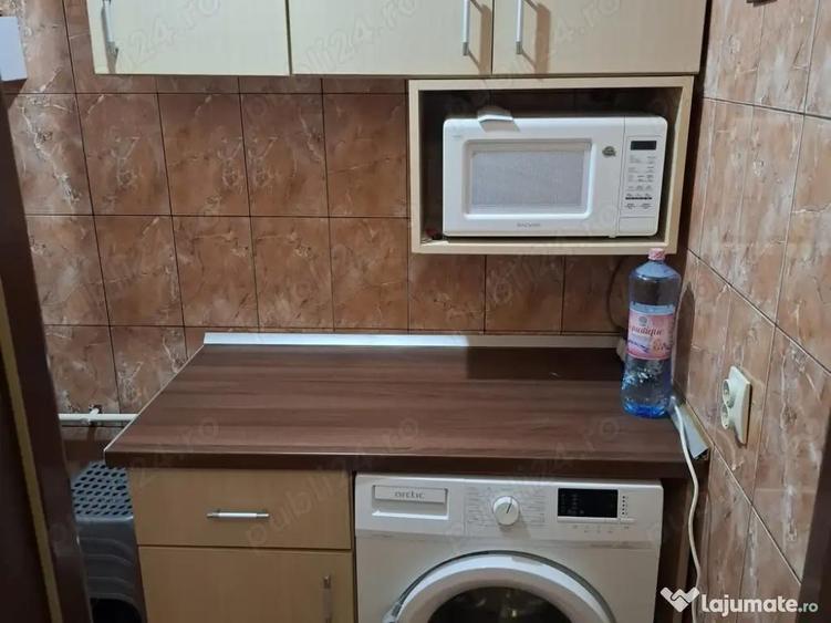 Inchiriez Apartament 2 Camere Zona Salaj Sector 5 - 7