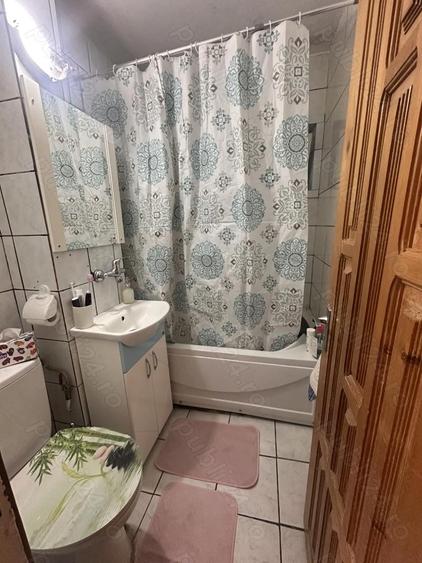Vand apartament cu 3 camere - 1