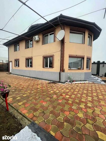 Casa de vanzare cu teren de 3000 mp,hala - 1