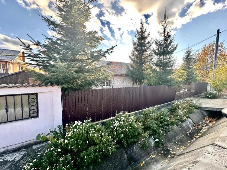 De Vanzare , TEREN in suprafata de 1900 mp , cu CASA BATRANEASCA