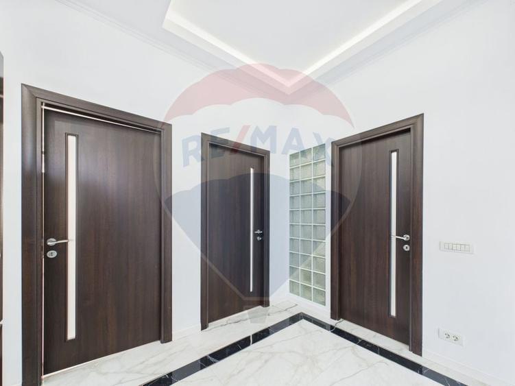 Casă individuală cu 3 camere cu Teren 153 Mp în Rahova