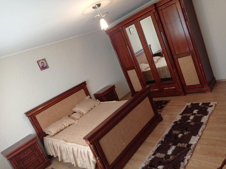 casa / vila Gavana 3  , mobilata / utilata , finisaje clasice ! - 2