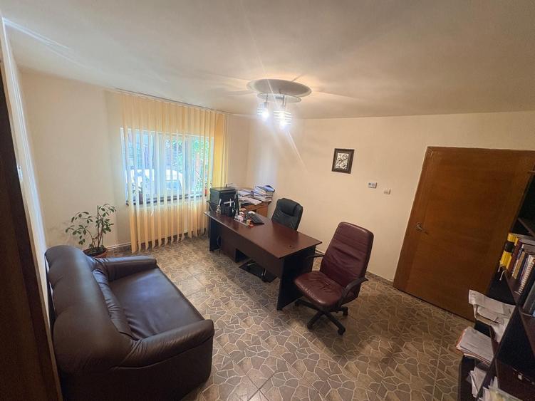 Calarasi, strada Flacara, inchiriere ap 2 camere pretabil birou - 1