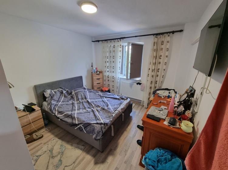 Apartament cu 2 camere decomandat, mobilat în Km 4-5