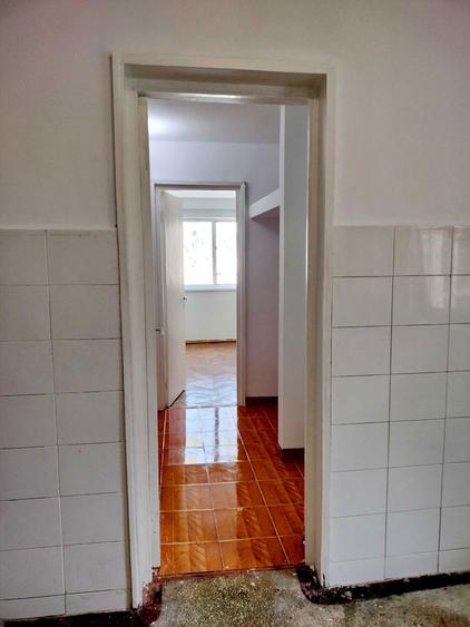 Apartament doua camere de vanzare in Petrosani - 2