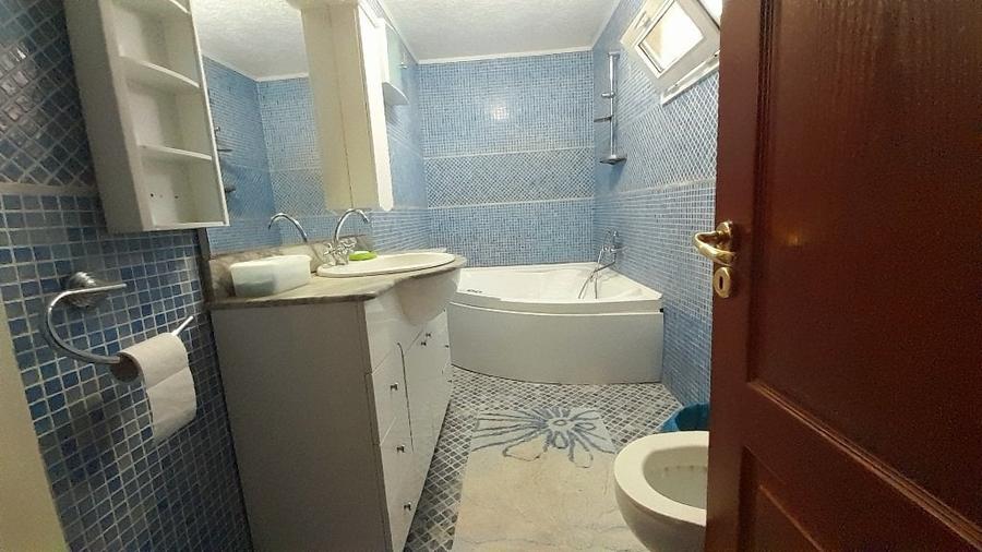 Vanzare proprietate - casa si teren  Voinesti Dambovita - 30