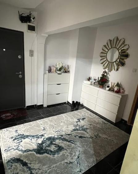 Apartament Cu 3 Camere Decomandate Etaj 1 - Zona Obcini - 1
