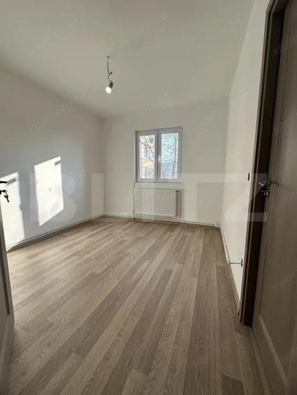 Apartament 2 camere de vanzare - Dambul Pietros - 3