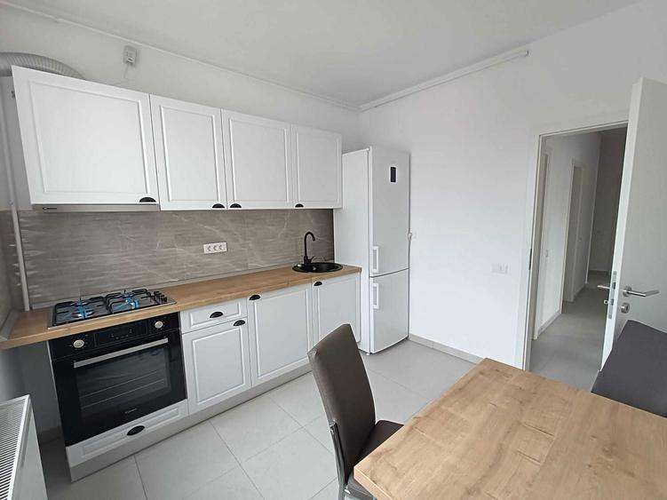Proprietar inchiriez Apartament 3 camere +parcare acoperita, Tractorul Brasov - 2