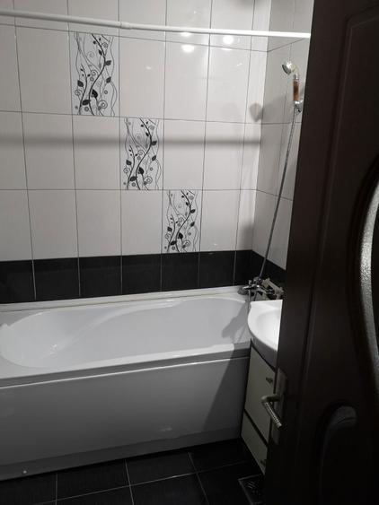 Inchiriez apartament 3 camere - 8