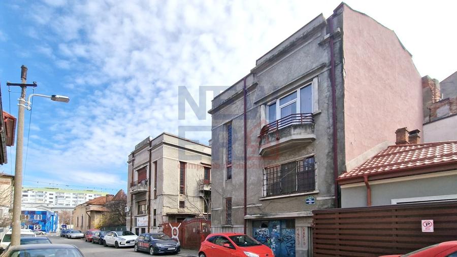 Vila cu curte de vanzare ULTRACENTRAL - 386 mp, 114 mp curte libera - 1