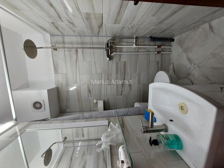 Vind garsoniera complet renovata Vind garsoniera complet renovata