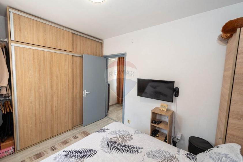 Apartament semidecomandat cu 2 camere de vanzare str Becatei Salajan - 12