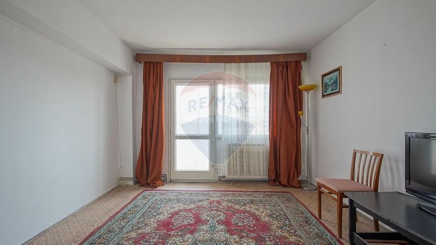 COMISION 0% | Garsoniera decomandata | Zona Tractorul | De renovat