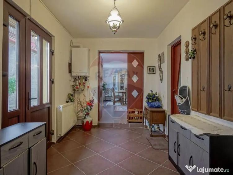 Comision 0 %! Casa de vanzare in Sacele, zona Cernatu! - 5