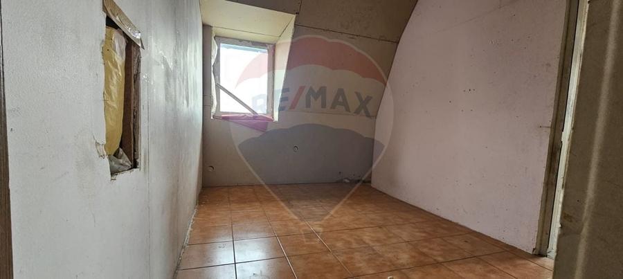 Casă si teren de vânzare in Crevedia - 11