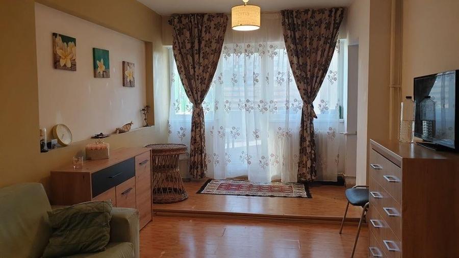 Apartament cu 2 camere decomandat, mobilat în Ultracentral