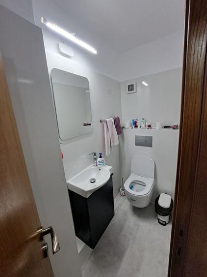 Apartament cu 3 camere decomandat, mobilat în Crângași