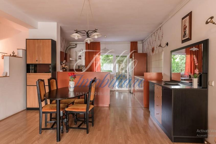 Duplex cu 5 camere cu Canalizare în Florești