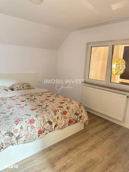 Casă cu 5 camere cu Teren 700 Mp în Sohodol