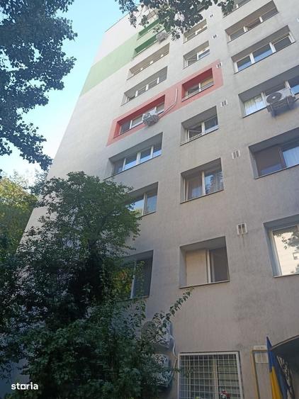Apartament cu 3 camere în 1 Mai