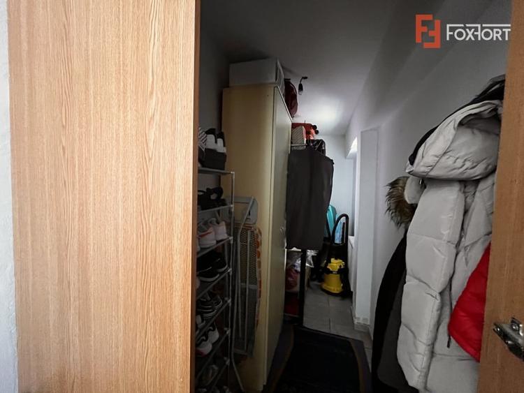 Casă individuală cu 3 camere cu Teren 1094 Mp în Izvin