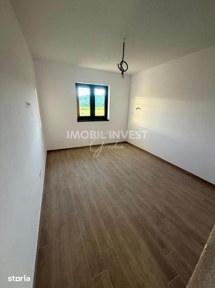 Casă cu 4 camere cu Teren 500 Mp în Ighiu