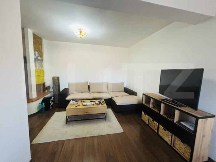 Apartament cu 3 camere decomandat, mobilat în 14 Mai