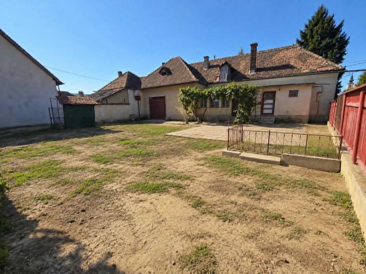 Casă cu 2 camere în Central