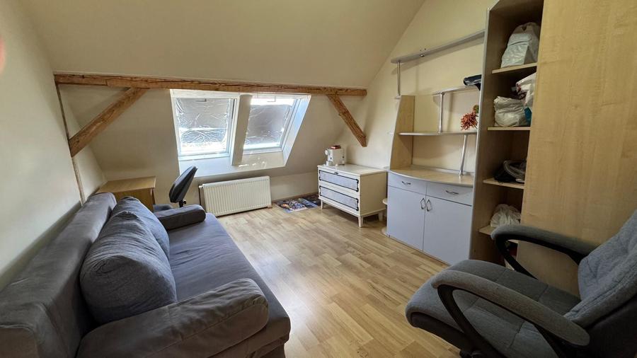 Apartament cu 3 camere, mobilat în Lipovei