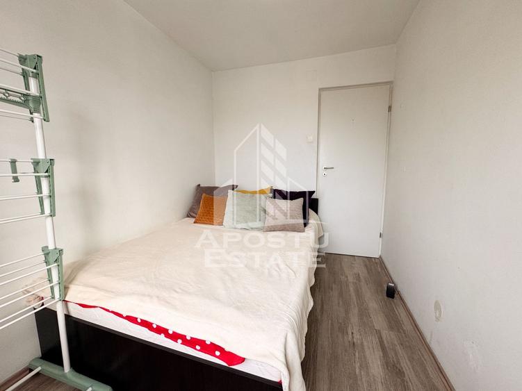Apartament cu 2 camere semidecomandat, mobilat în Complex Studențesc