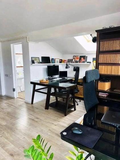 Apartament cu 3 camere decomandat în Est