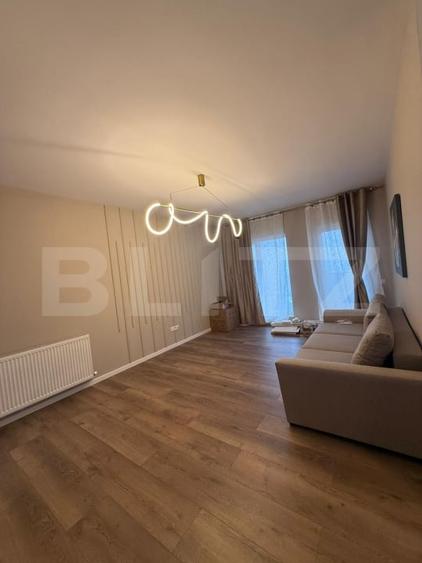 Apartament cu 2 camere decomandat, mobilat în Est