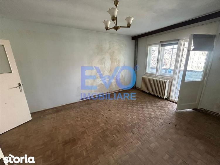Apartament cu 3 camere în Tătărași