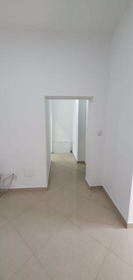 Spațiu comercial, de 100 mp, în Onești