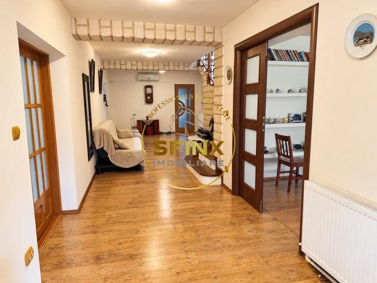 Casă individuală cu 5 camere cu Garaj în Corbeanca