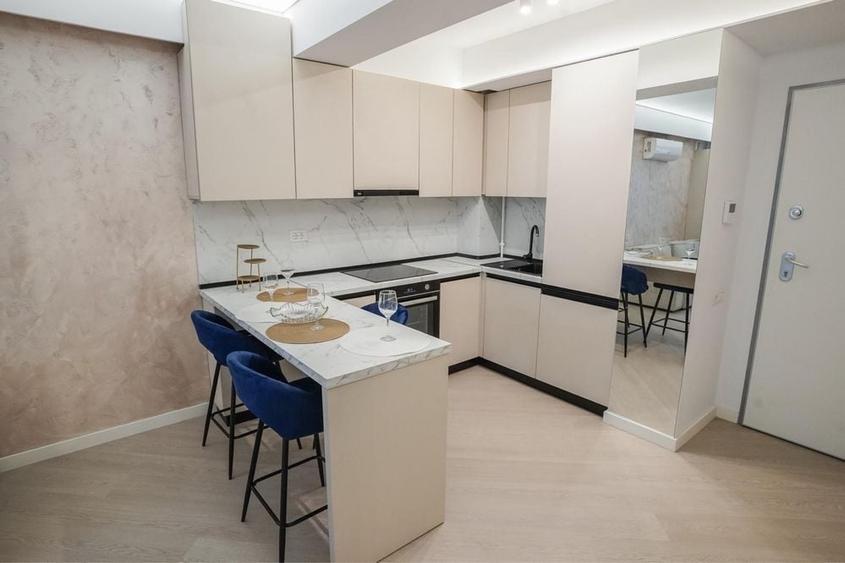 Apartament cu 2 camere semidecomandat în Central