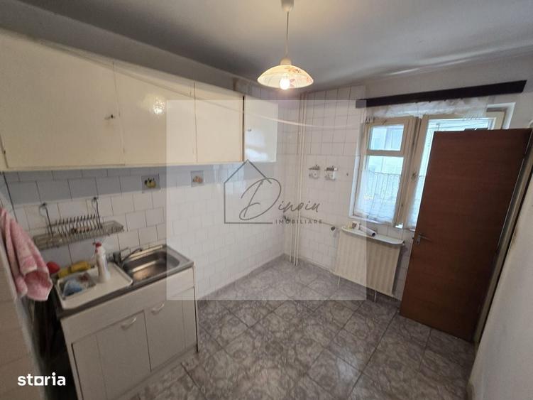 Apartament cu 2 camere decomandat în Crângași