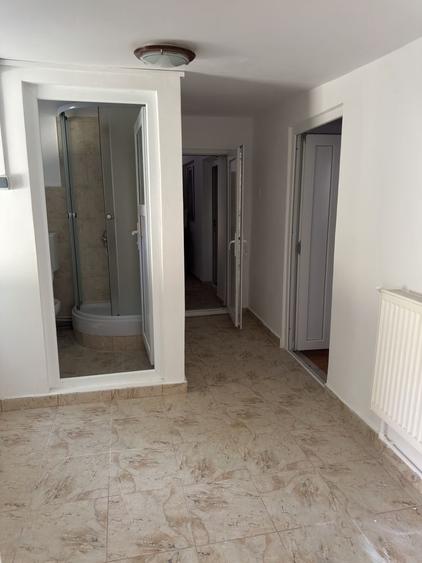 Casă cu 2 camere cu Teren 150 Mp în Central