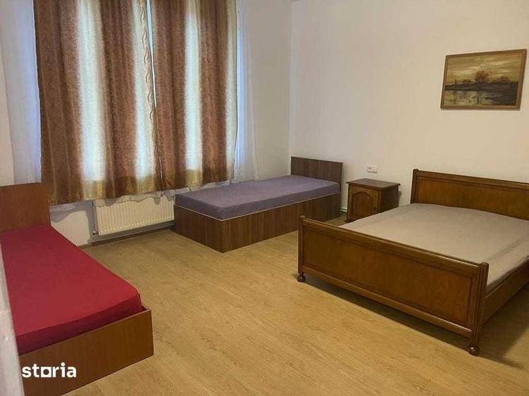 Casă cu 3 camere cu Teren 95 Mp în Central