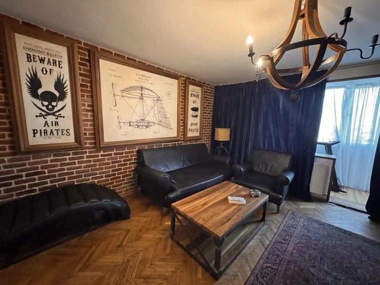 Apartament cu 4 camere decomandat în Titulescu