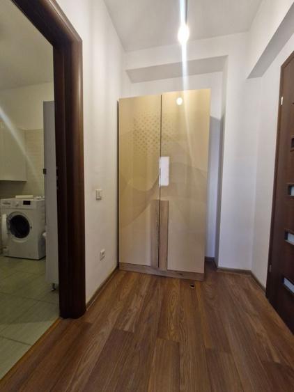 Apartament cu 2 camere semidecomandat, mobilat în Drumul Taberei