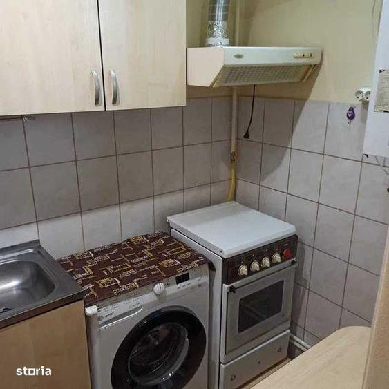 Garsonieră în Micro 17