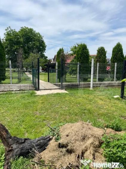 Casă cu 4 camere cu Teren 3300 Mp în Debarcader